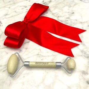 Jade roller duo by eco tools